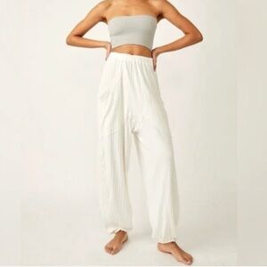 NWOT Intimately FREE PEOPLE Coffee Chat joggers.